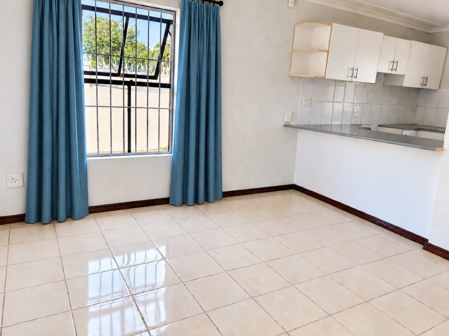 2 Bedroom Property for Sale in Parklands Western Cape